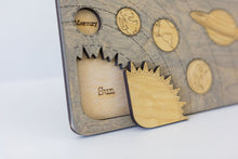 Load image into Gallery viewer, SOLAR SYSTEM PUZZLE